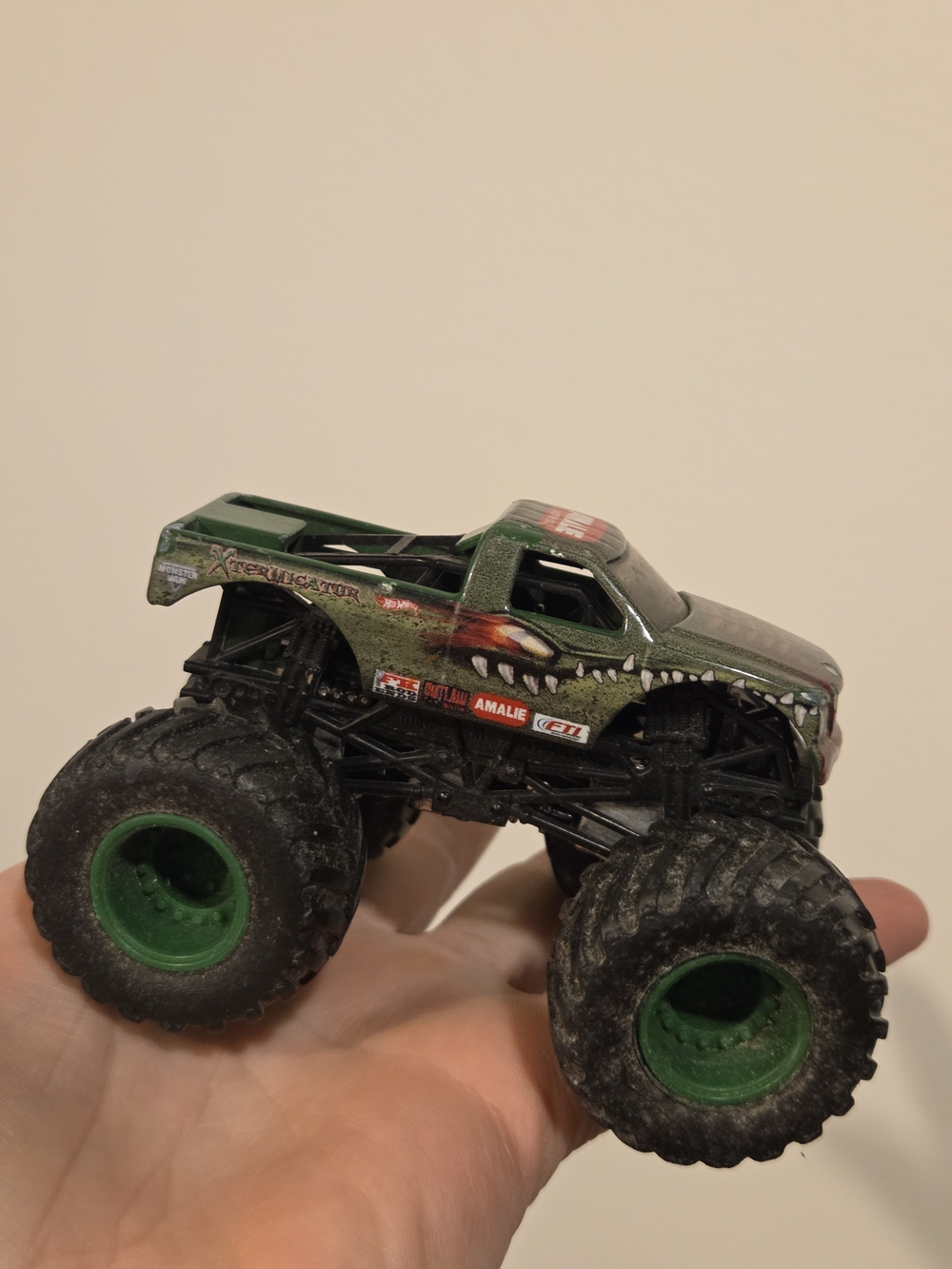 Super Rare Xtermigator Hotwheels Monster Truck Diecast 1:64